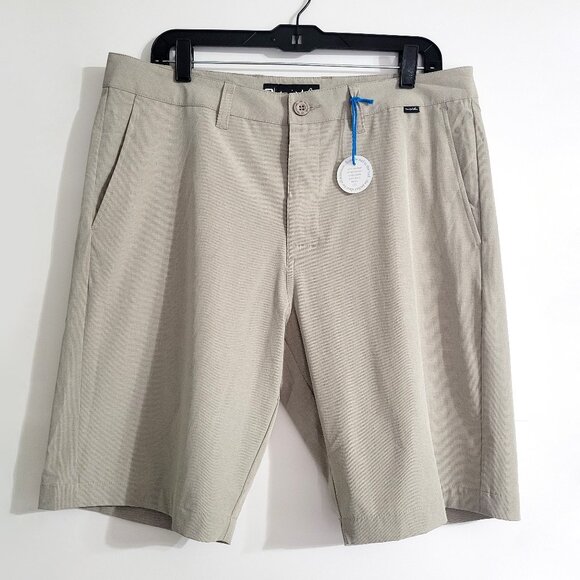 Travis Mathew Other - NWT Travis Mathew Mens Khaki Chino Golf Shorts Size 34 Flat Front Quick Dry